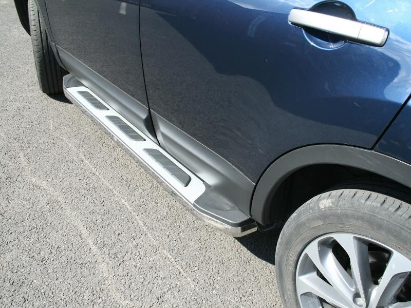 Nissan Qashqai+2 Bj. 07-13 Trittbretter "Suburban" - Direct 4x4 Autozubehör
