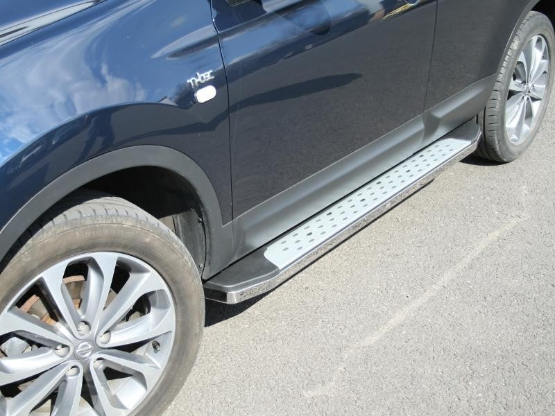 Nissan Qashqai Bj. 07-13 Trittbretter "Freedom" - Direct 4x4 Autozubehör