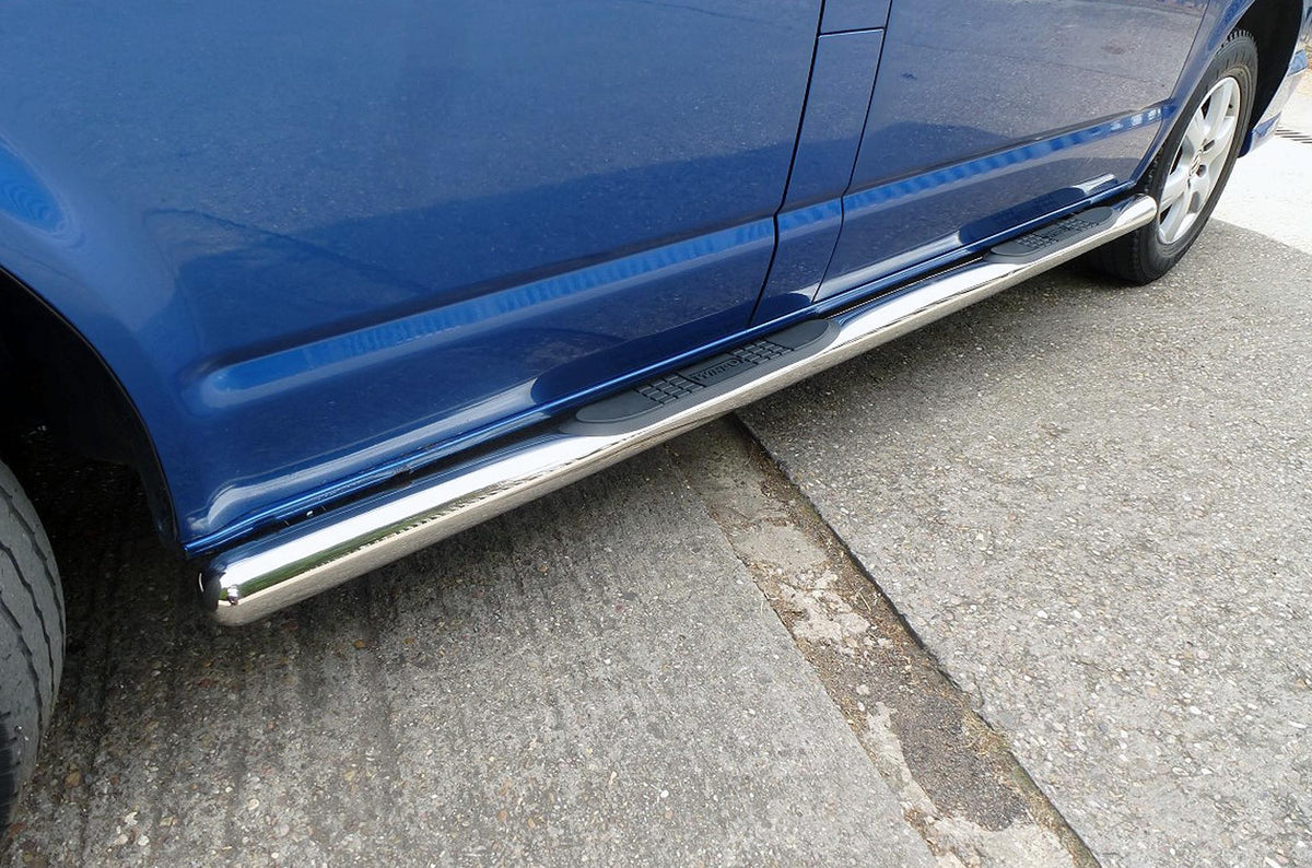 VW T5 Bj. 03-09 Kurzer RS Edelstahl Schwellerrohre mit Trittauflagen - Direct 4x4 Autozubehör