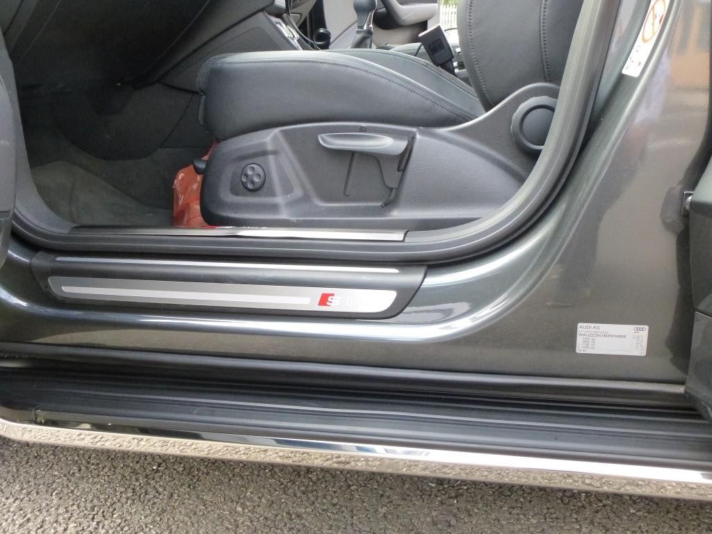 Audi Q3 ab Bj. 18 (F3) Trittbretter "Raptor" - Direct 4x4 Autozubehör