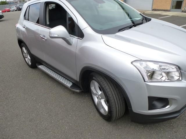 Chevrolet Trax ab Bj. 14 Trittbretter "Freedom" - Direct 4x4 Autozubehör