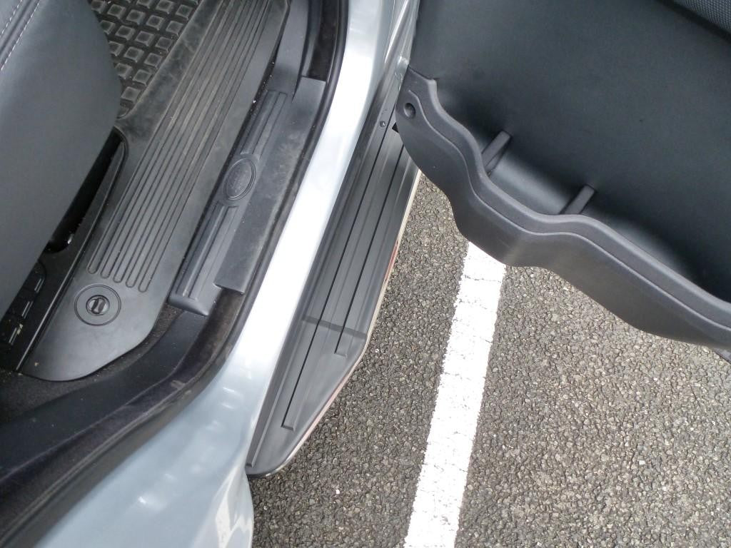 Land Rover Discovery 3 & 4 Bj. 05-16 Trittbretter "Raptor" - Direct 4x4 Autozubehör