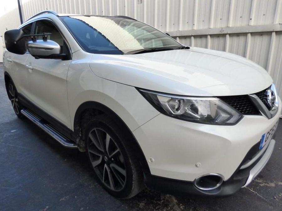 Nissan Qashqai ab Bj. 14 Trittbretter "Premier" - Direct 4x4 Autozubehör