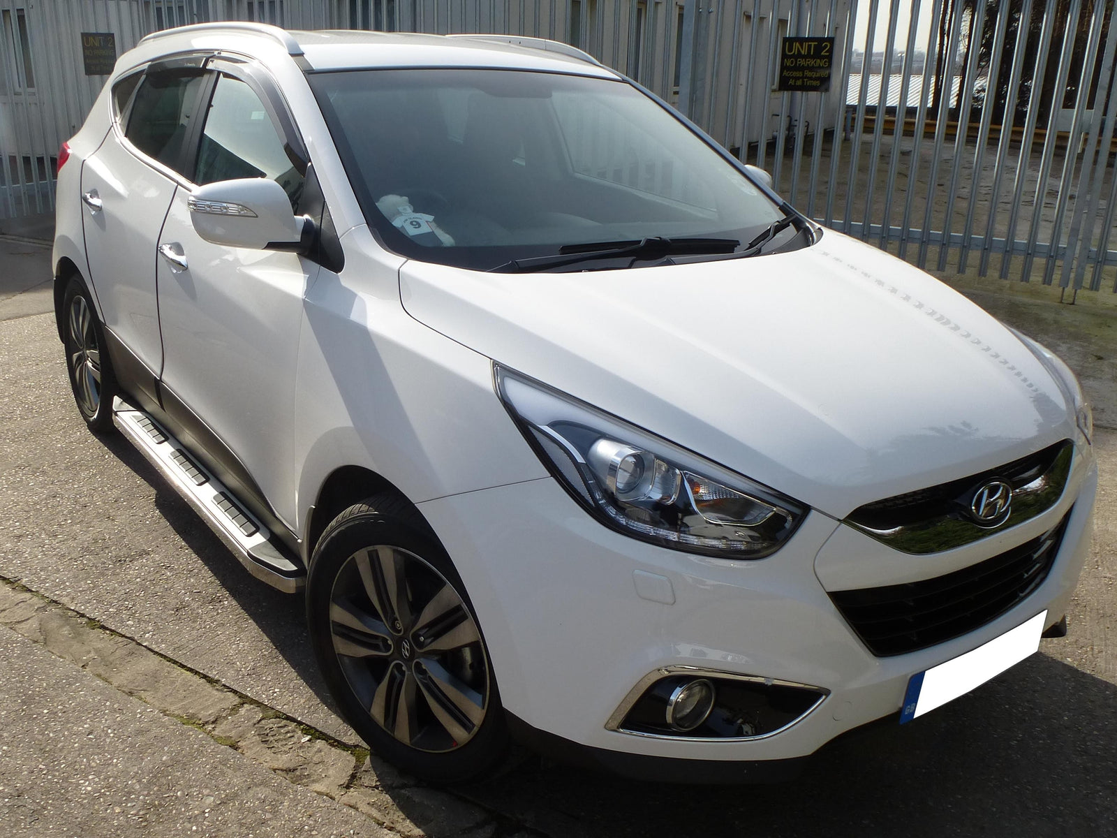 Hyundai ix35 Bj. 10-15 Trittbretter "Suburban" - Direct 4x4 Autozubehör