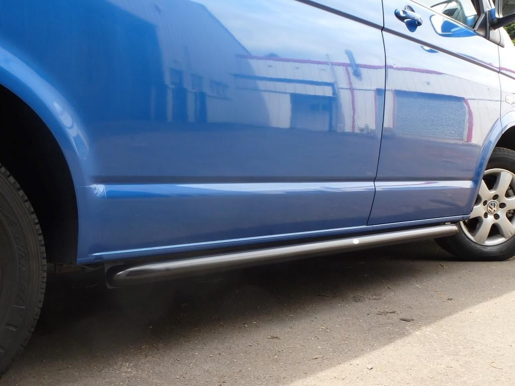 VW T5 Bj. 09-15 Kurzer RS Schwarze Schwellerrohre "Sport" 64mm - Direct 4x4 Autozubehör