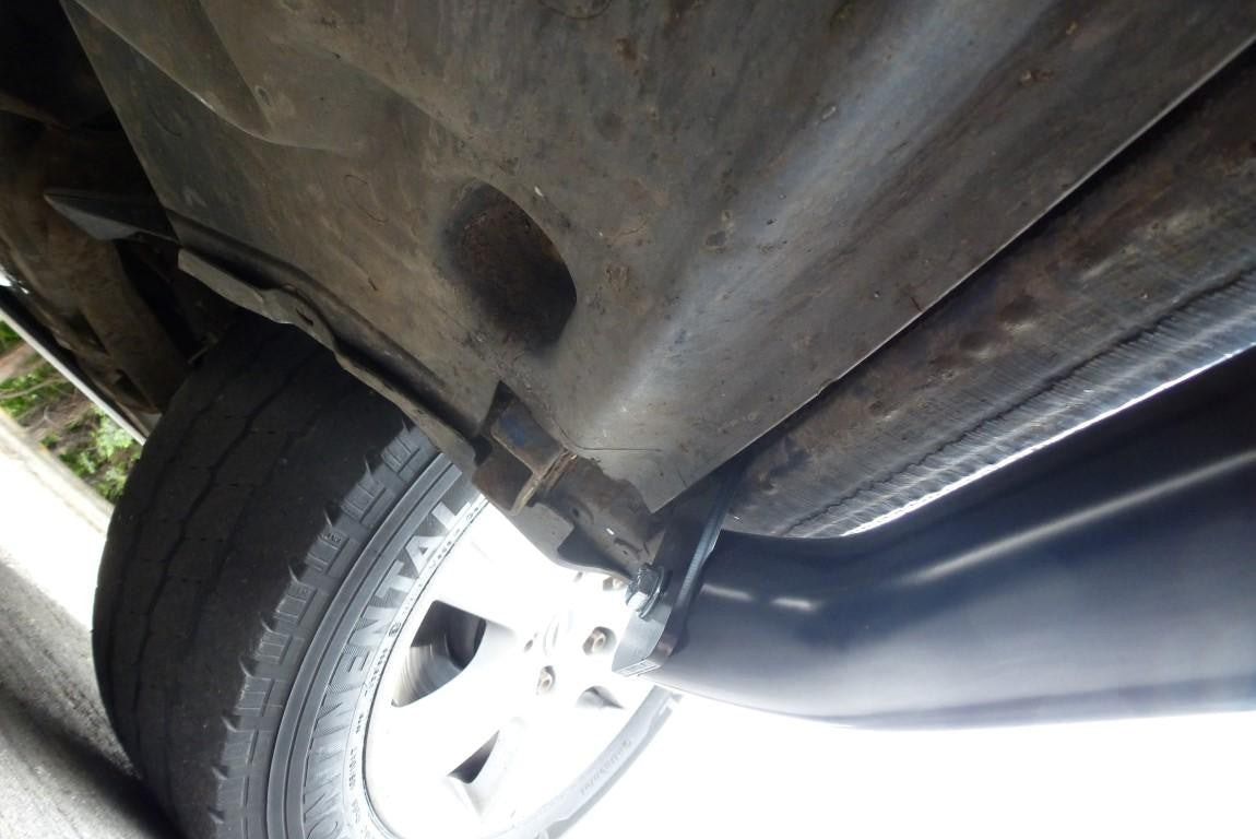 VW T5 Bj. 03-09 KRS Schwarze Schwellerrohre "Sport" 64mm - Direct 4x4 Autozubehör