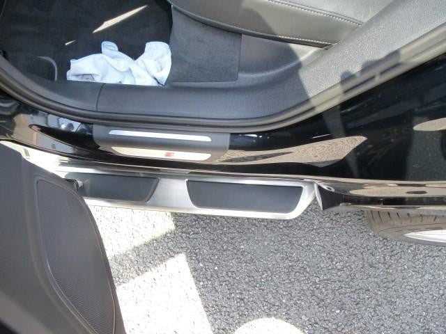 Audi Q3 Bj. 12-18 (8U) Edelstahl Trittbretter im original Style - Direct 4x4 Autozubehör