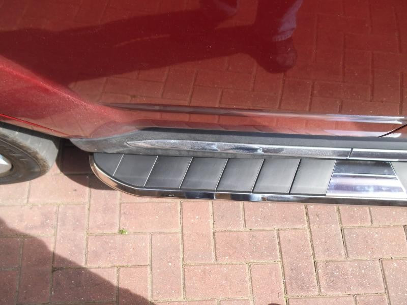 Mitsubishi Outlander Bj. 07-10 Trittbretter "High Flyer" - Direct 4x4 Autozubehör