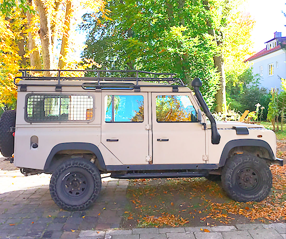 Land Rover Defender 110 Bj. 83-16 schwarze Schwellerrohre - Direct 4x4 Autozubehör