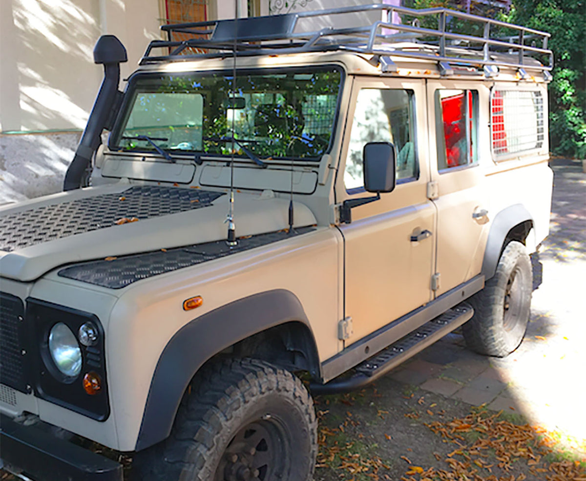 Land Rover Defender 110 Bj. 83-16 schwarze Schwellerrohre - Direct 4x4 Autozubehör