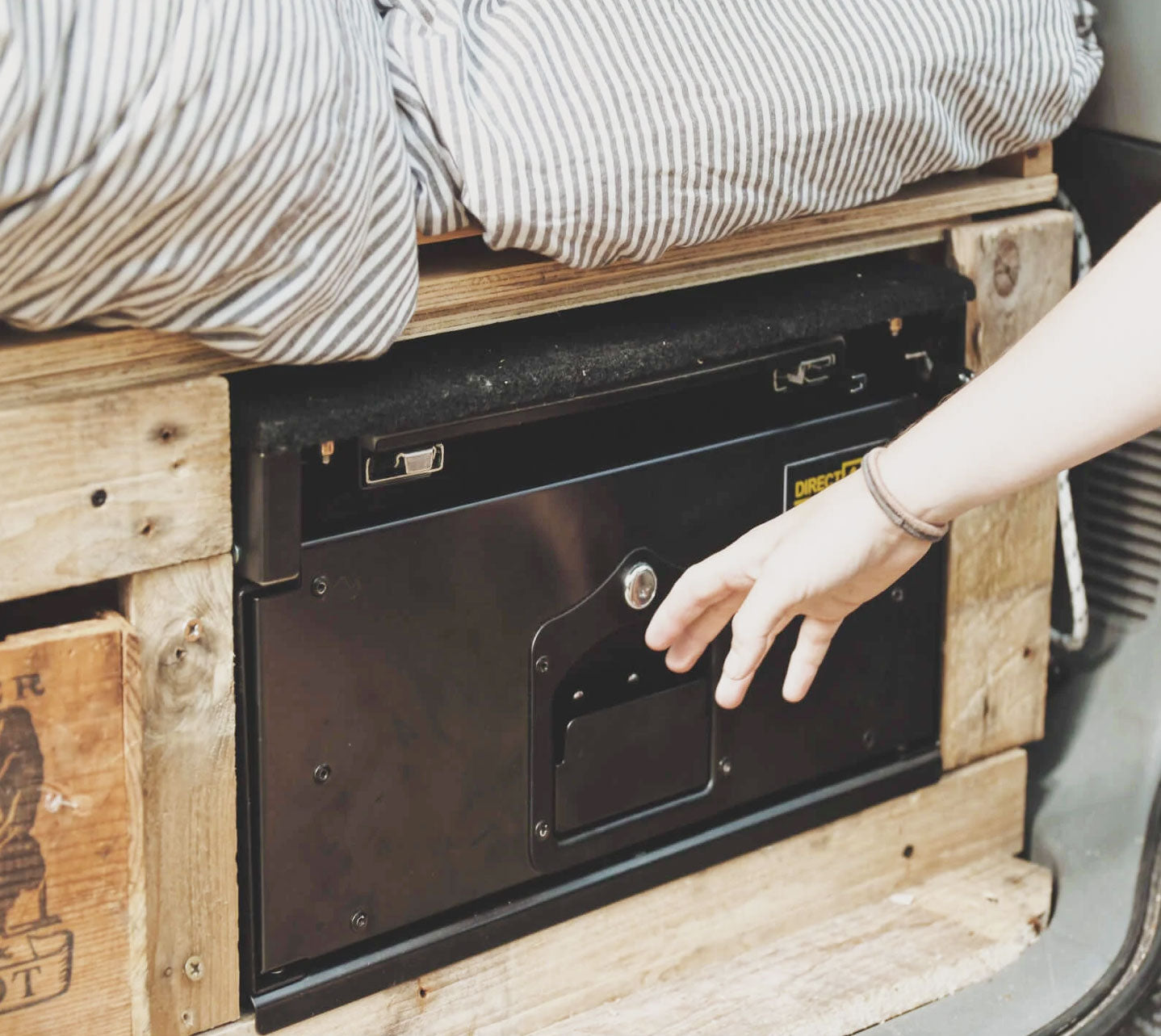 Schubkasten System "Modular" 89cm x 47cm x 27 mit Arbeitstisch - Direct 4x4 Autozubehör