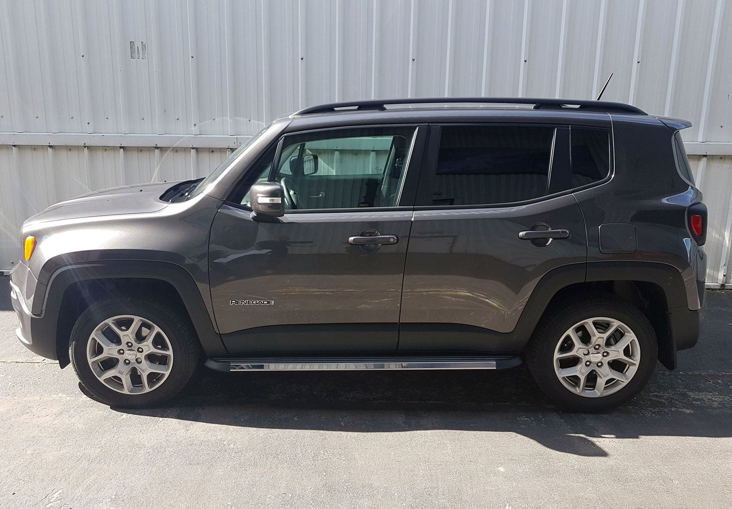 Jeep Renegade ab Bj. 15 Trittbretter "Stingray" - Direct 4x4 Autozubehör