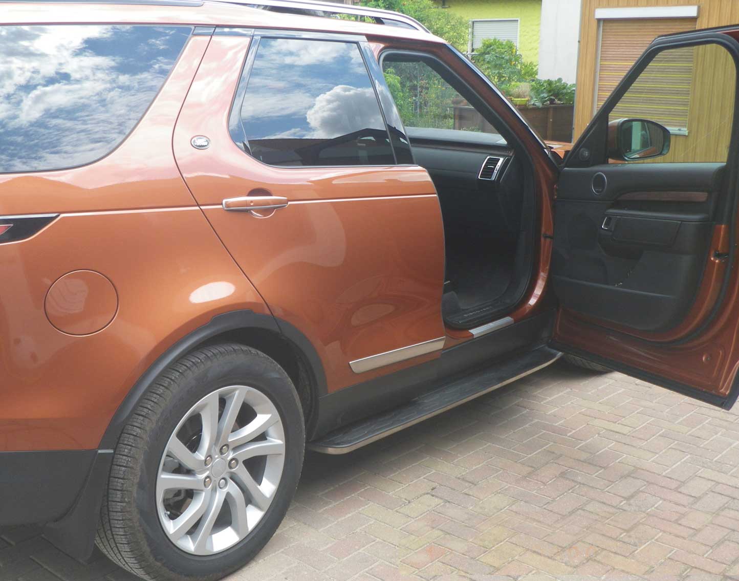 Land Rover Discovery ab Bj. 17 Trittbretter "OE Style" - Direct 4x4 Autozubehör