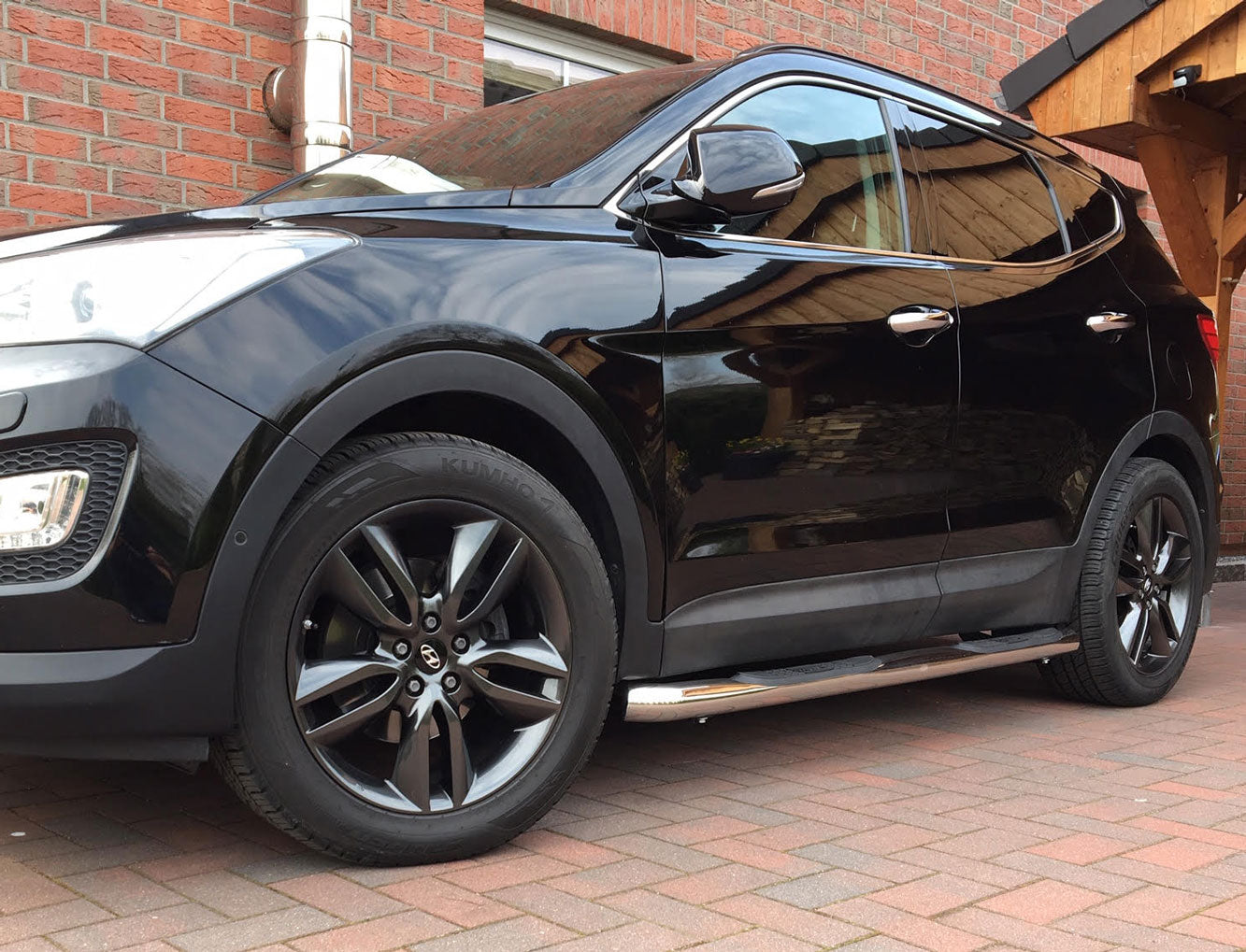 Hyundai Santa Fe Bj. 13-18 Edelstahl Schwellerrohre - Direct 4x4 Autozubehör