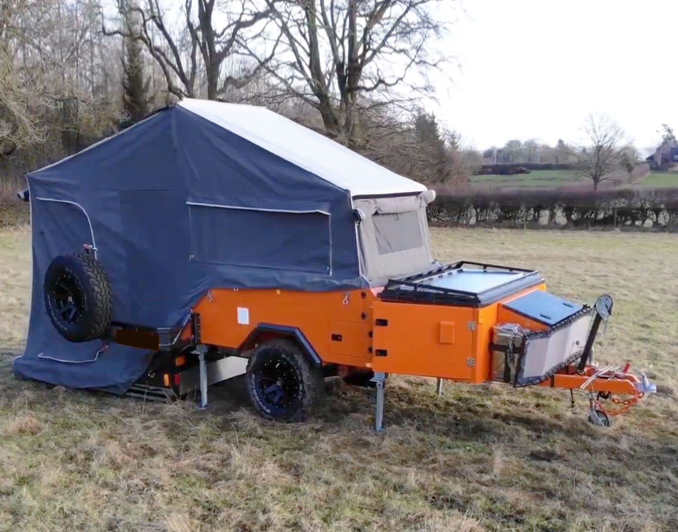 Offroad Wohnwagen "Goliath4x4" 2 Personen All Inklusive - Direct 4x4 Autozubehör