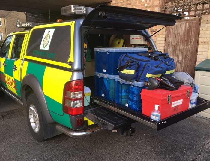 Ausziehbare Ladefläche 129cm x 104cm Extrem Robust - Direct 4x4 Autozubehör