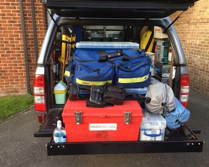 Ausziehbare Ladefläche 129cm x 104cm Extrem Robust - Direct 4x4 Autozubehör