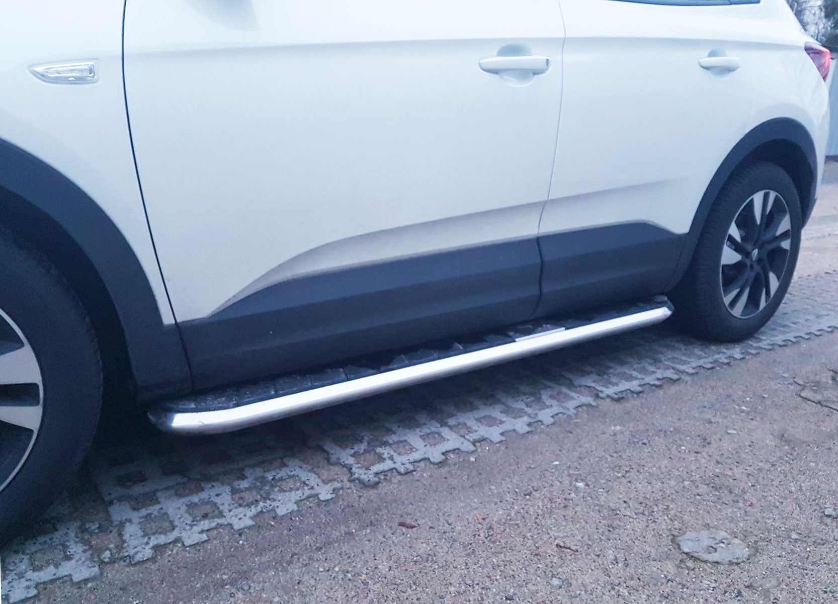 Opel Grandland X ab Bj. 17 Trittbretter "High Flyer" - Direct 4x4 Autozubehör