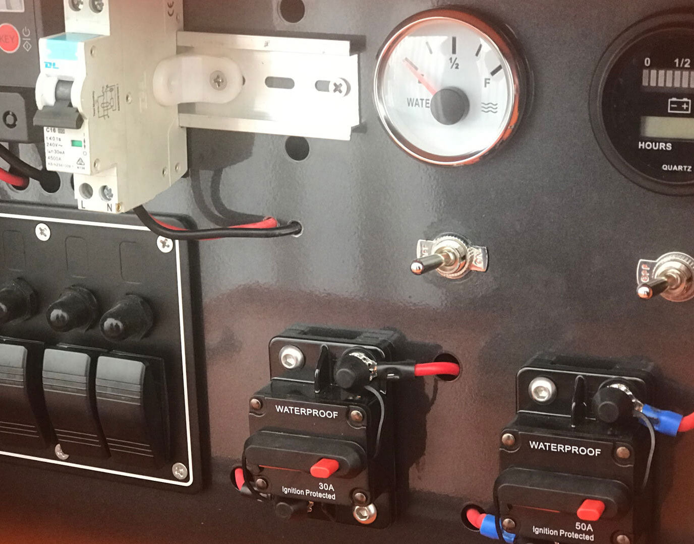 Offroad Wohnwagen "Goliath4x4" 2 Personen All Inklusive - Direct 4x4 Autozubehör