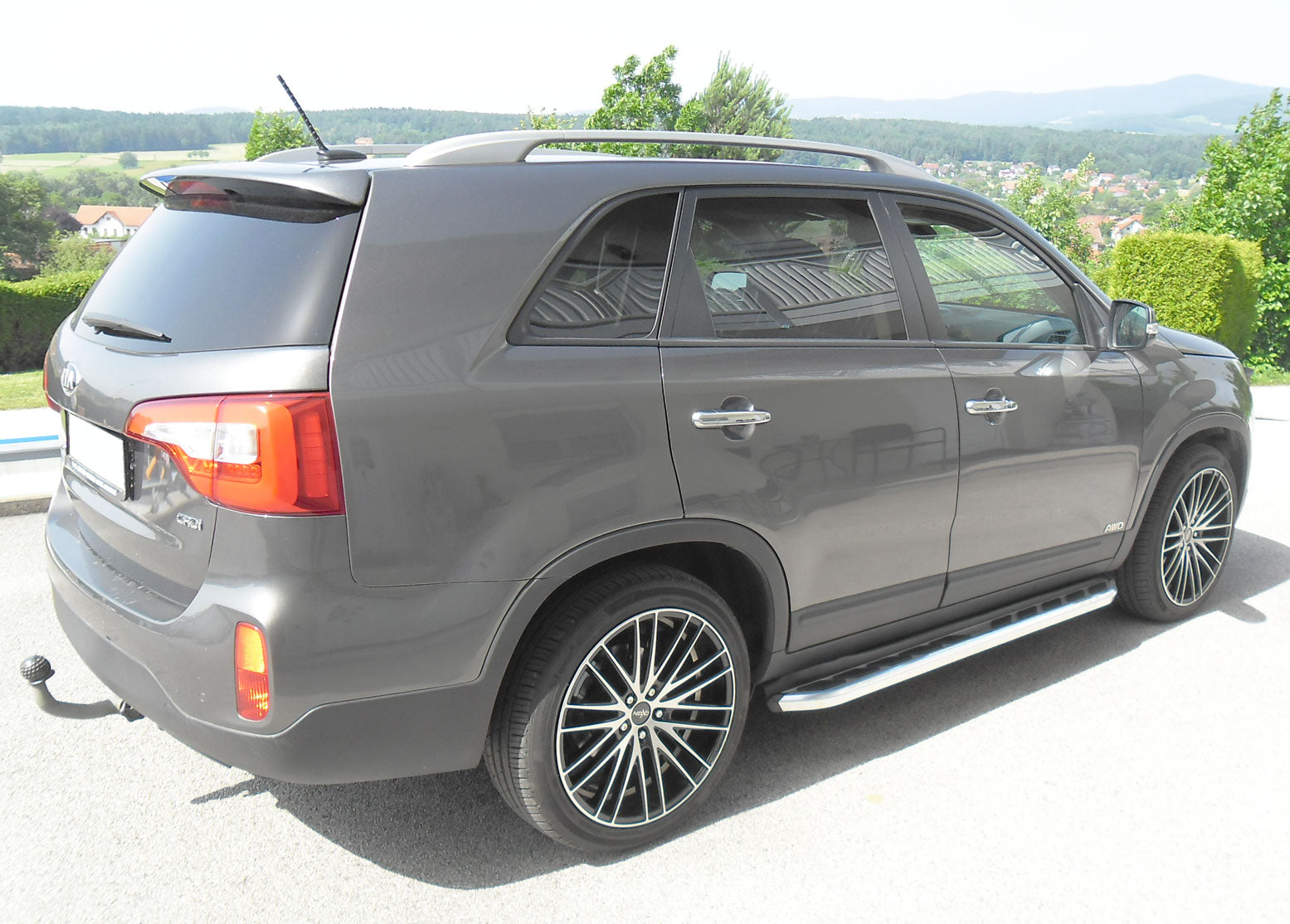 Kia Sorento Bj. 13-15 Trittbretter "Monsoon" - Direct 4x4 Autozubehör