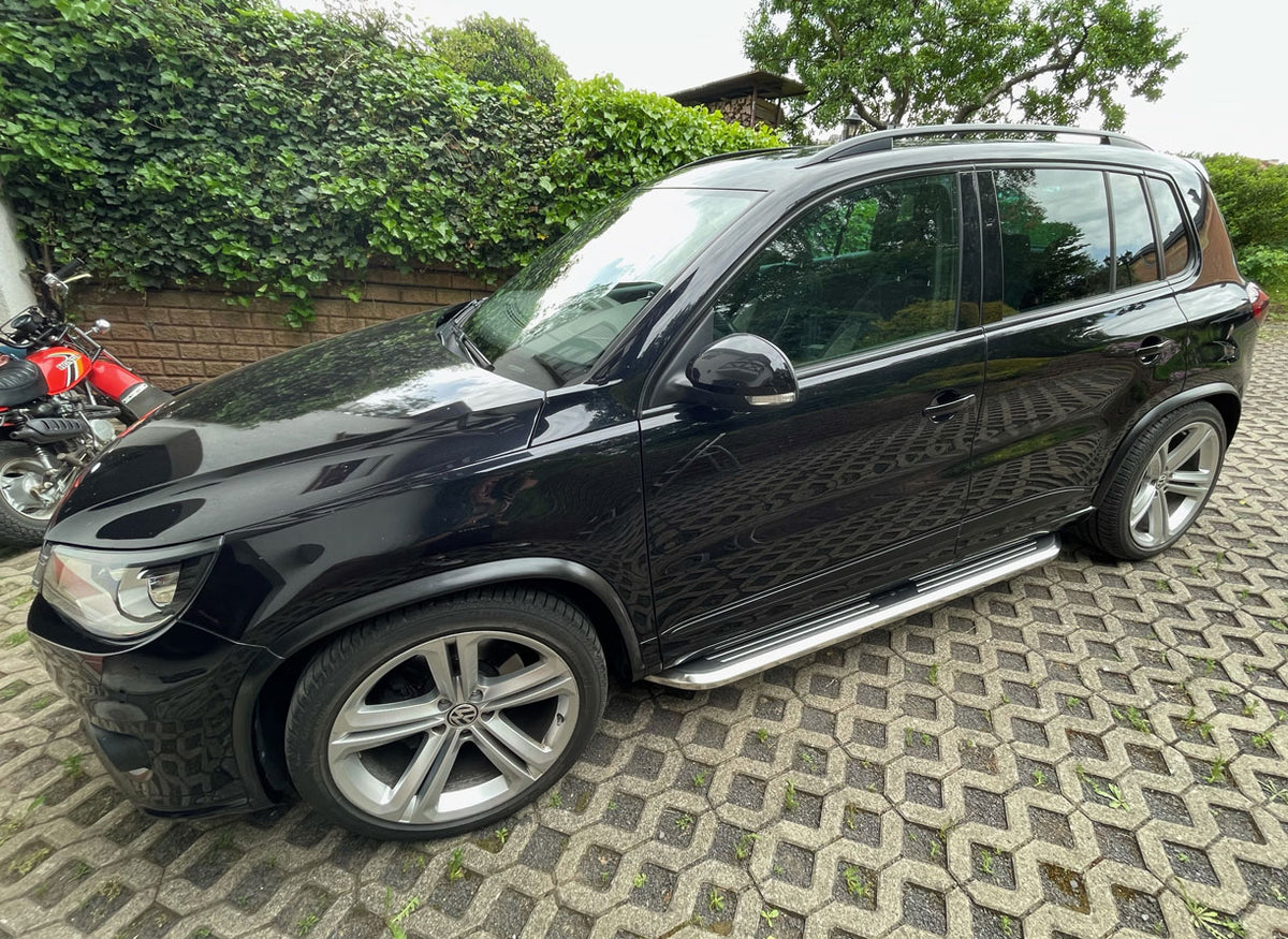 VW Tiguan Bj. 12-15 Trittbretter "Premier" - Direct 4x4 Autozubehör