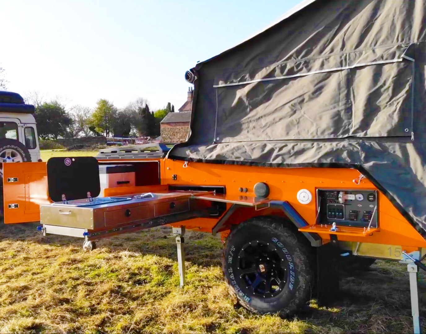 Offroad Wohnwagen "Goliath4x4" 2 Personen All Inklusive - Direct 4x4 Autozubehör