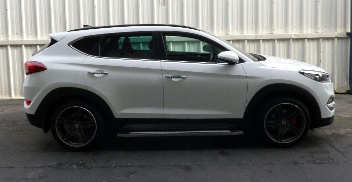 Hyundai Tucson Bj. 15-17 Trittbretter "Freedom" - Direct 4x4 Autozubehör