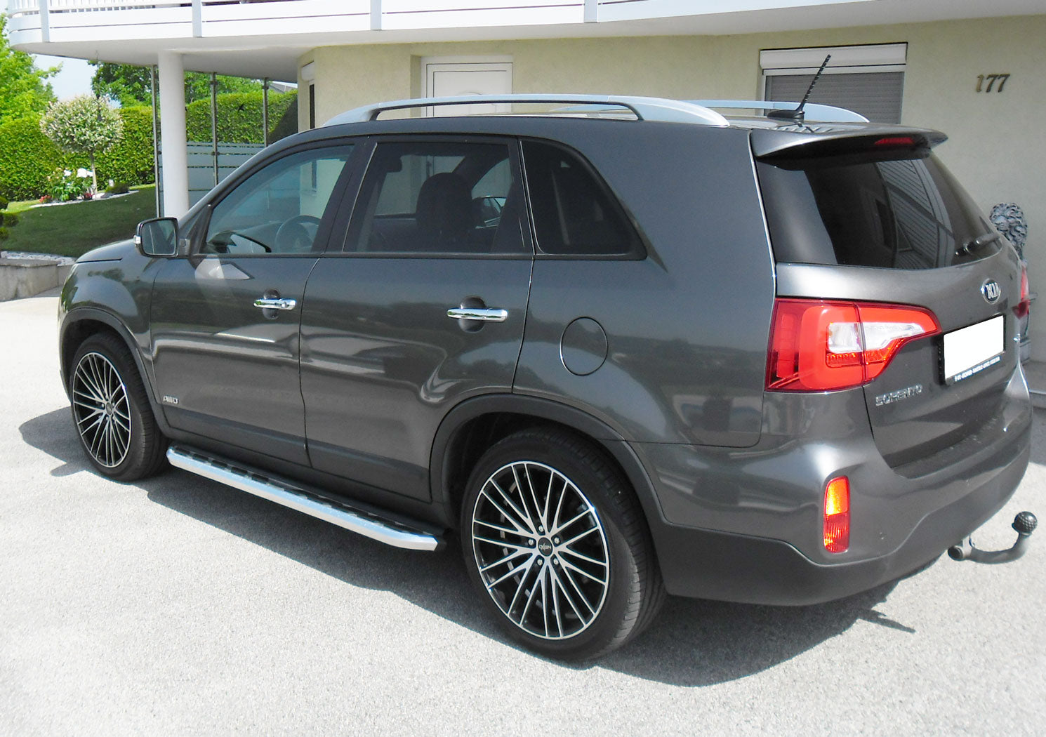 Kia Sorento Bj. 13-15 Trittbretter "Monsoon" - Direct 4x4 Autozubehör