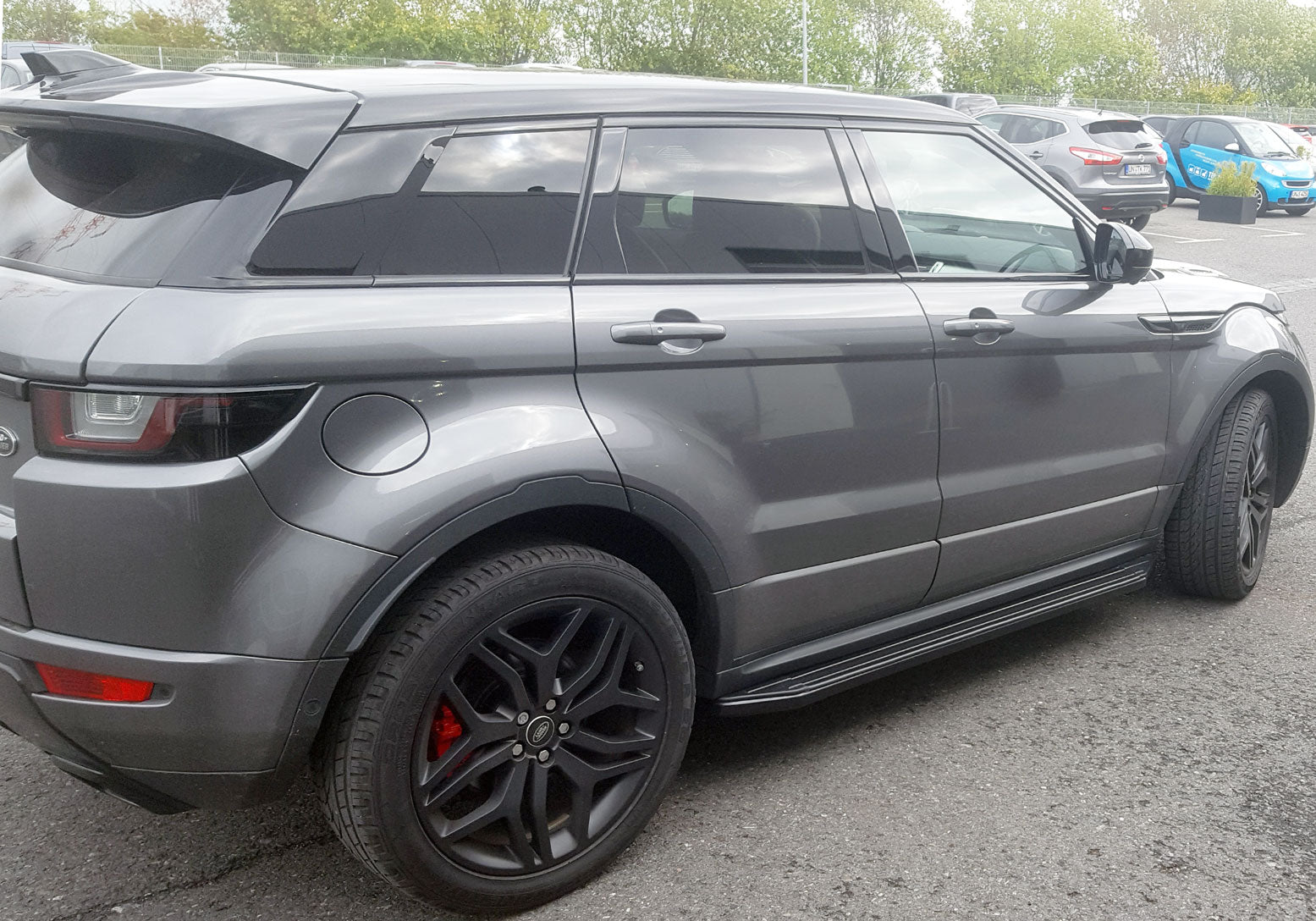 Range Rover Evoque ab Bj. 19 Trittbretter "Raptor Schwarz" - Direct 4x4 Autozubehör