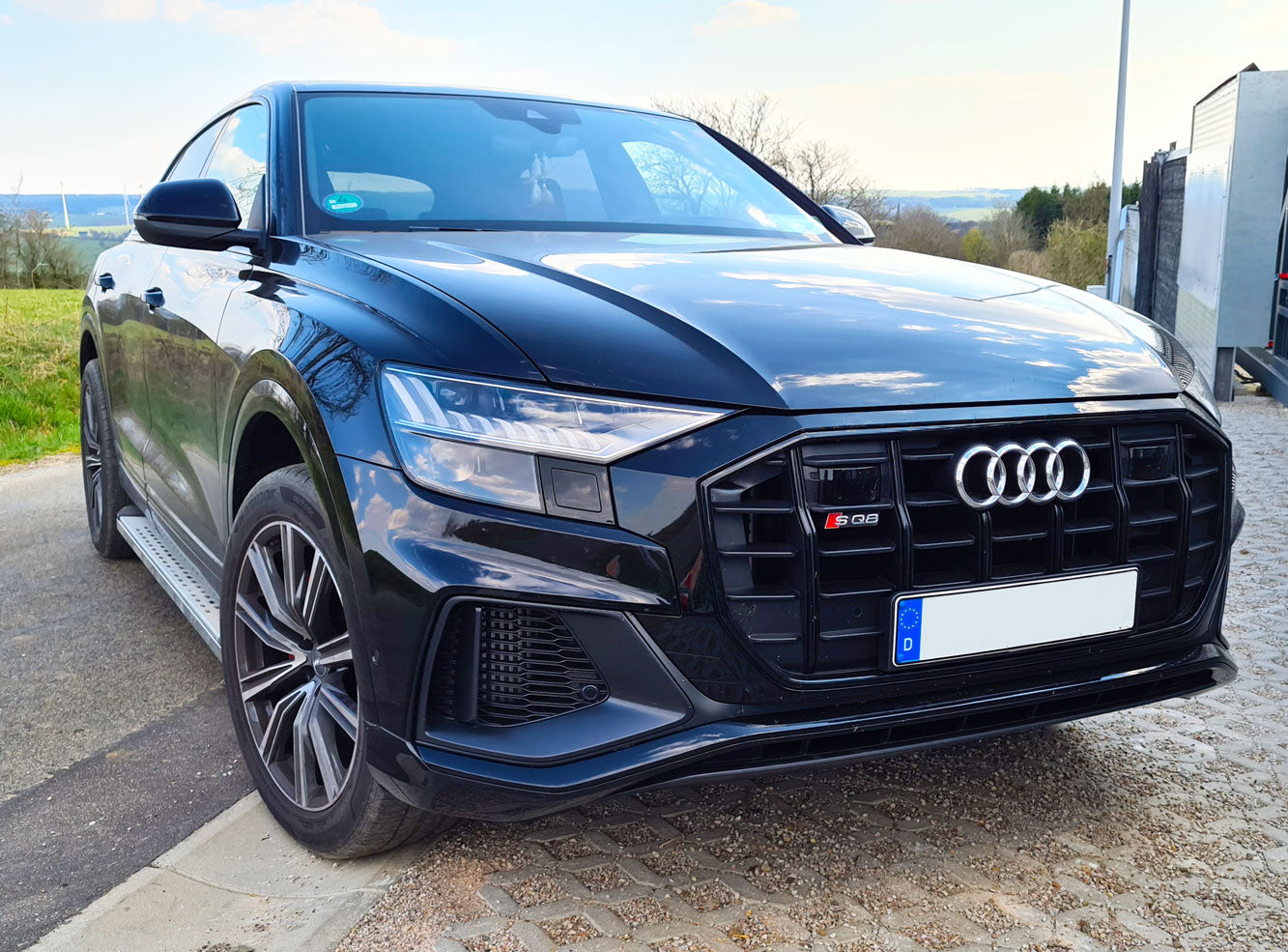 Audi Q8 ab Bj. 18 Trittbretter "Freedom" - Direct 4x4 Autozubehör