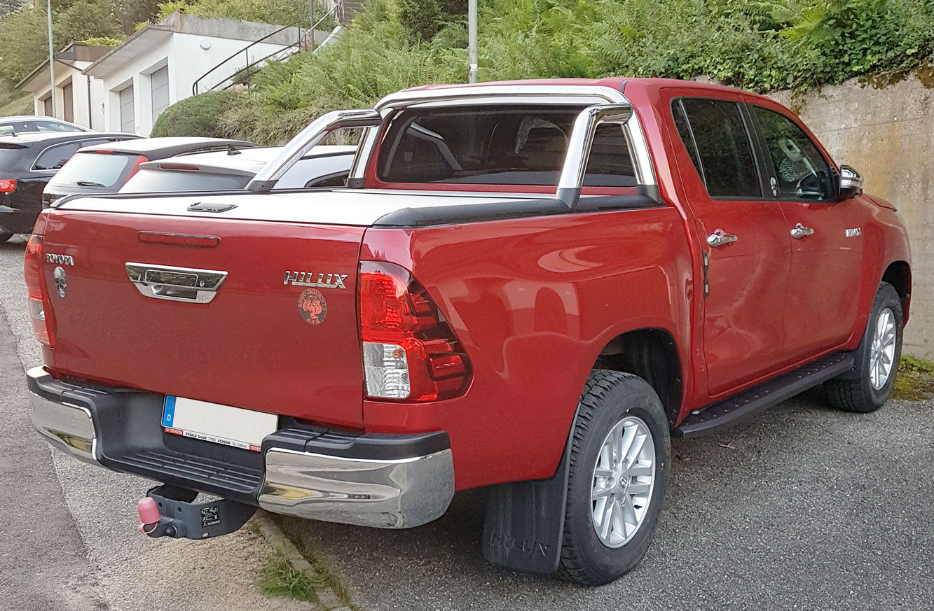 Toyota Hilux ab Bj. 16 Double Cab Trittbretter "Shark" - Direct 4x4 Autozubehör