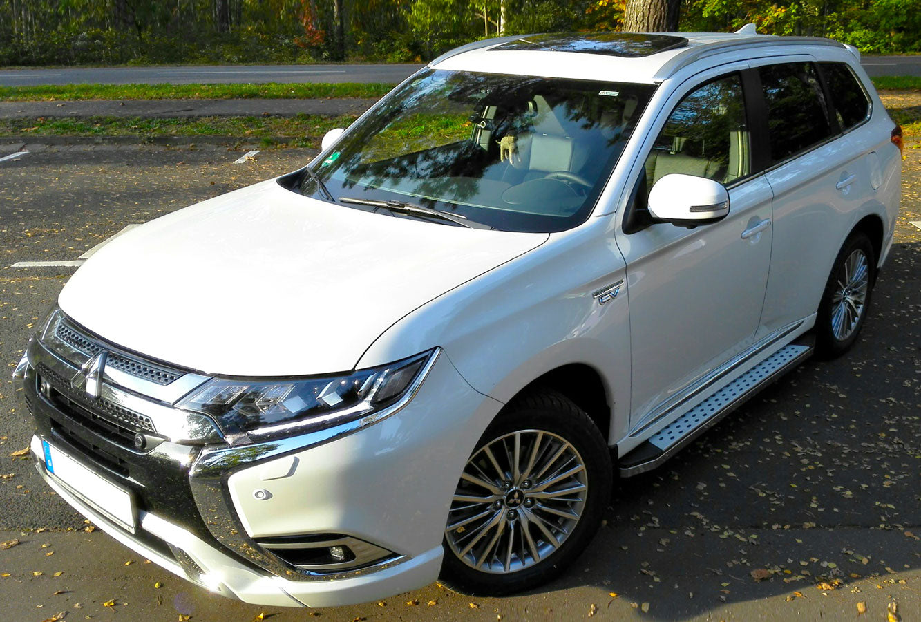 Mitsubishi Outlander PHEV Bj. 13-21 Trittbretter "Freedom" - Direct 4x4 Autozubehör