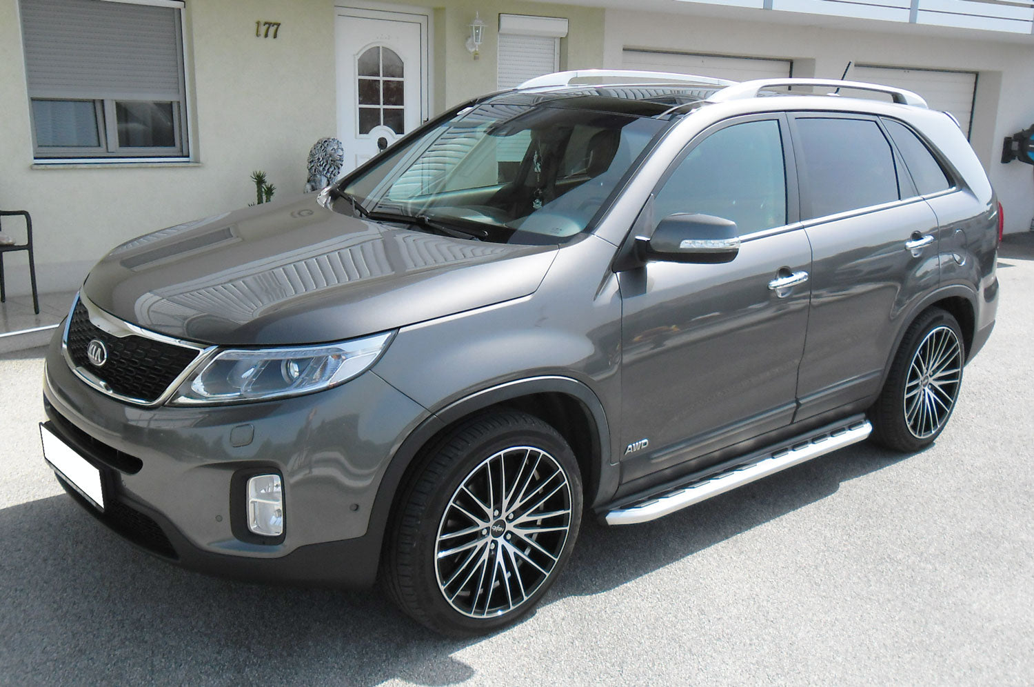 Kia Sorento Bj. 13-15 Trittbretter "Monsoon" - Direct 4x4 Autozubehör