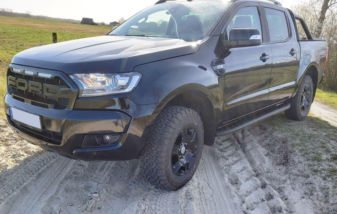 Ford Ranger Double Cab Bj. 12-15 Trittbretter "Shark" - Direct 4x4 Autozubehör