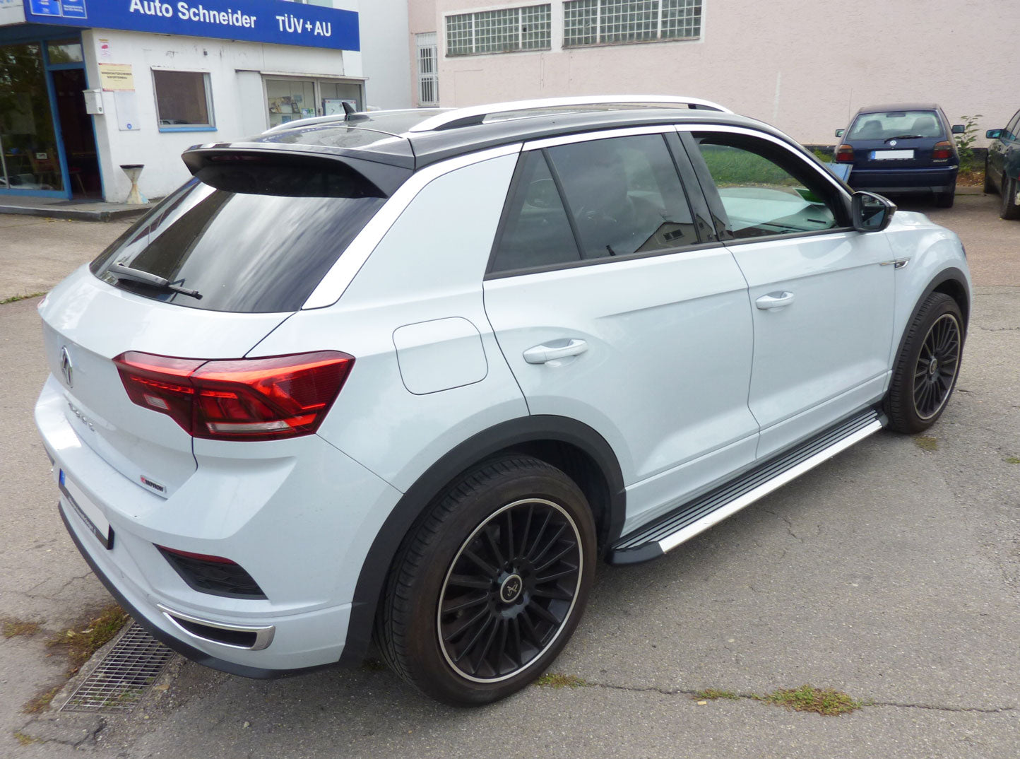 VW T-Roc ab Bj. 17 Trittbretter "Stingray" - Direct 4x4 Autozubehör
