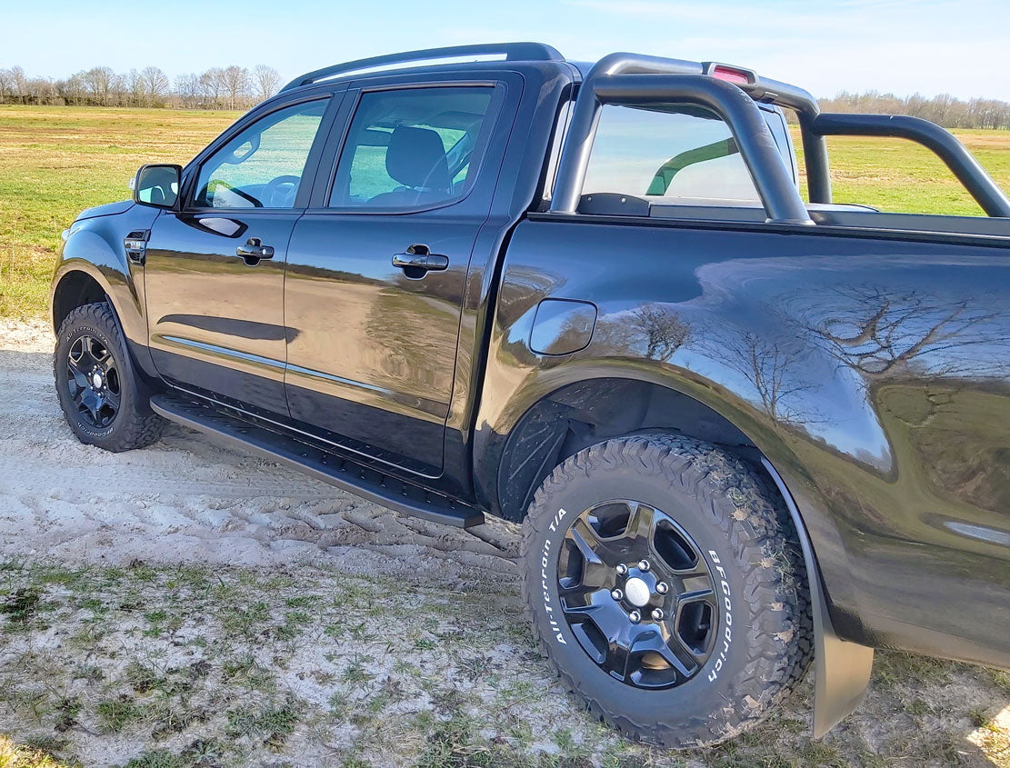 Ford Ranger Double Cab Bj. 12-15 Trittbretter "Shark" - Direct 4x4 Autozubehör
