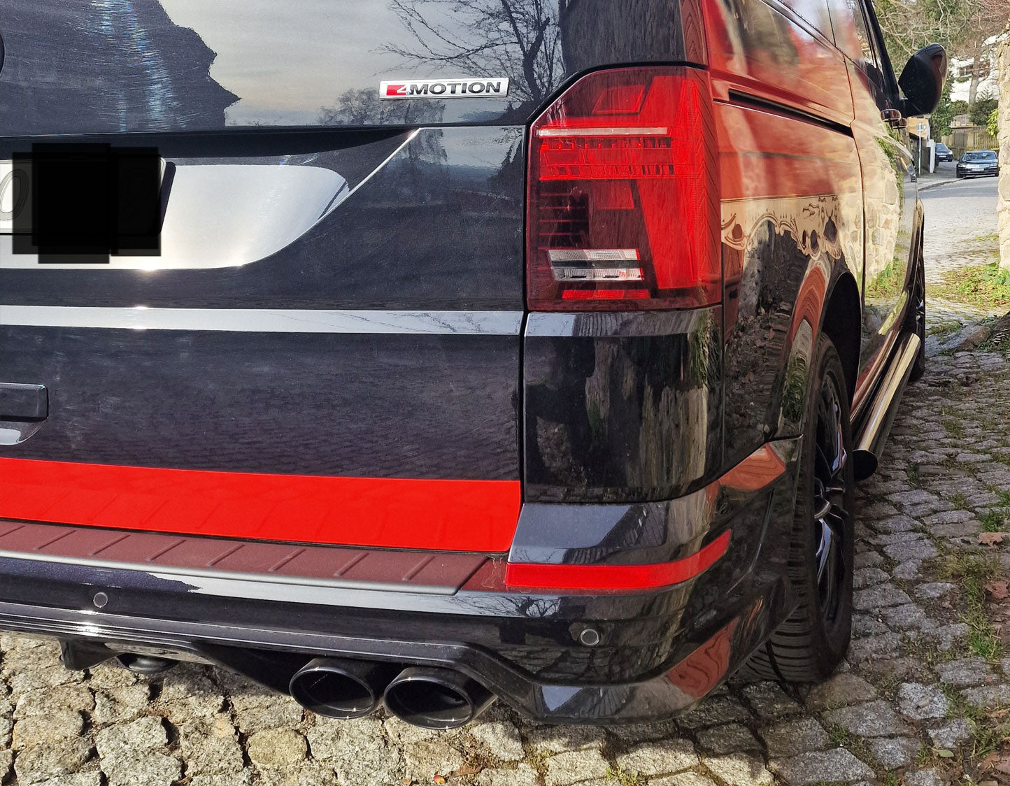 VW T5 Bj. 09-15 Kurzer Radstand schwarze Schwellerrohre mit 45° Enden ohne Stufenpads - Direct 4x4 Autozubehör