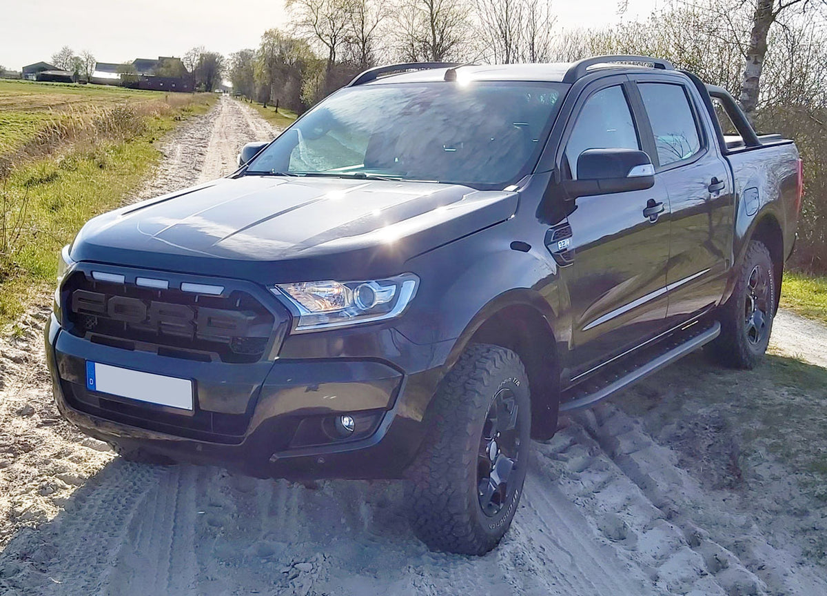 Ford Ranger Double Cab Bj. 12-15 Trittbretter "Shark" - Direct 4x4 Autozubehör