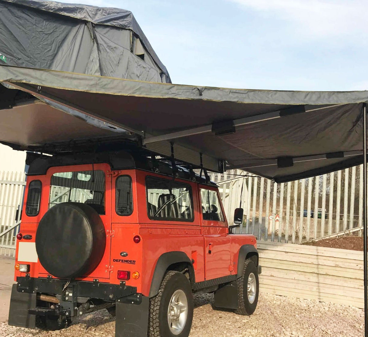 Ausklappbare Markise "Expedition 180" - Direct 4x4 Autozubehör