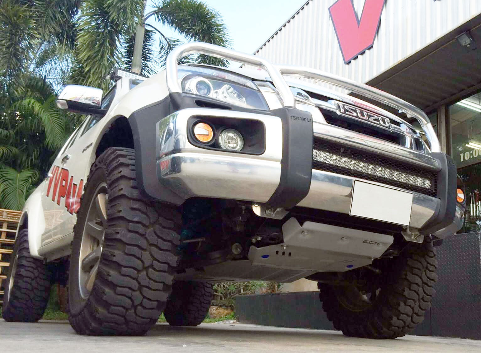 Isuzu D-Max ab Bj. 12-20 Unterfahrschutz "Rival" - Direct 4x4 Autozubehör