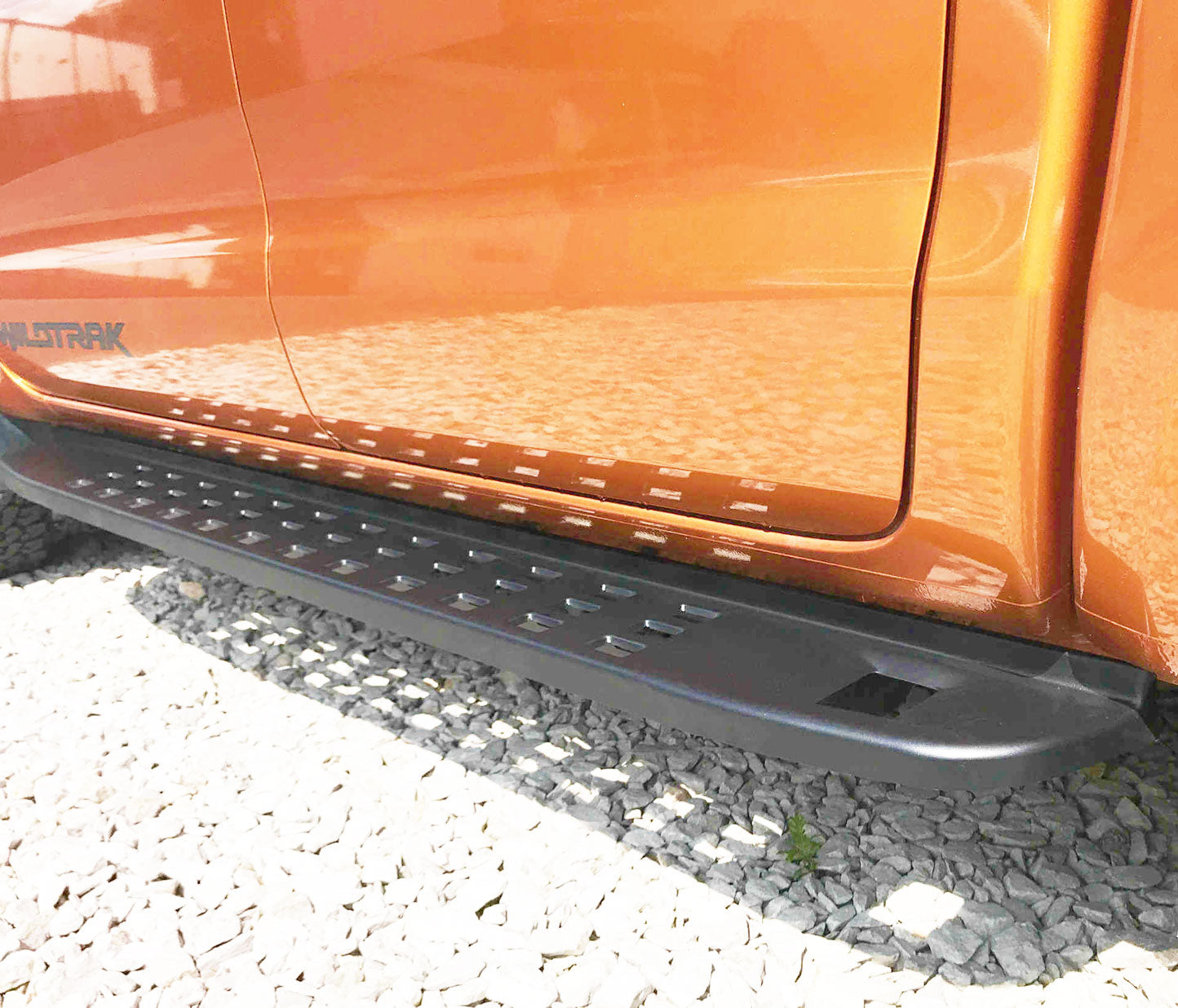 Ford Ranger Double Cab Bj. 12-15 Trittbretter "Gator" - Direct 4x4 Autozubehör