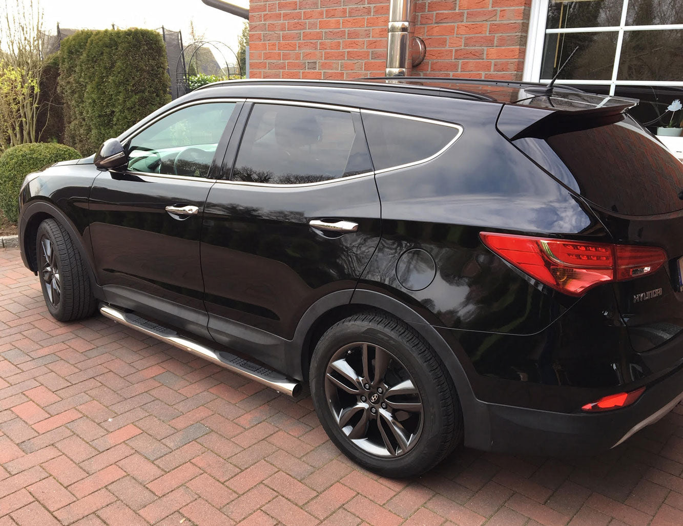 Hyundai Santa Fe Bj. 13-18 Edelstahl Schwellerrohre - Direct 4x4 Autozubehör