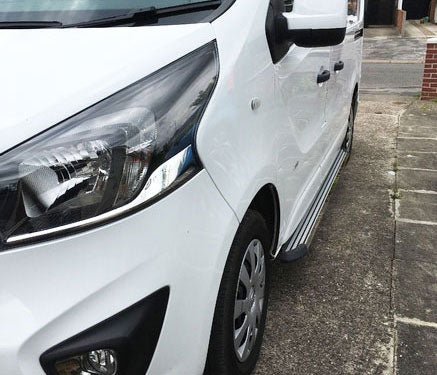 Nissan NV300 KRS ab Bj. 16 Trittbretter "Stingray" - Direct 4x4 Autozubehör