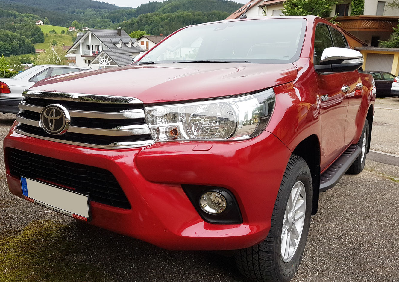 Toyota Hilux ab Bj. 16 Double Cab Trittbretter "Shark" - Direct 4x4 Autozubehör